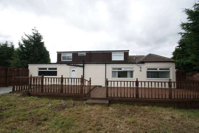 Image of 5 bedroom Bungalow for sale in Ormesby Bank Ormesby Middlesbrough TS7 at Ormesby Bank  Middlesbrough, TS7 9ED