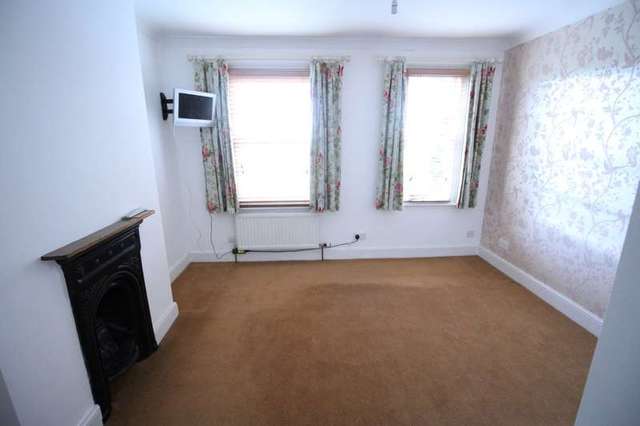  Image of 2 bedroom Terraced house to rent in Oster Street St. Albans AL3 at St. Albans HERTS, AL3 5JL