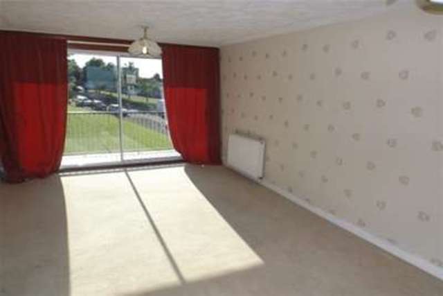  Image of 2 bedroom Flat to rent in Owen Avenue East Kilbride Glasgow G75 at Glasgow, G75 9DB