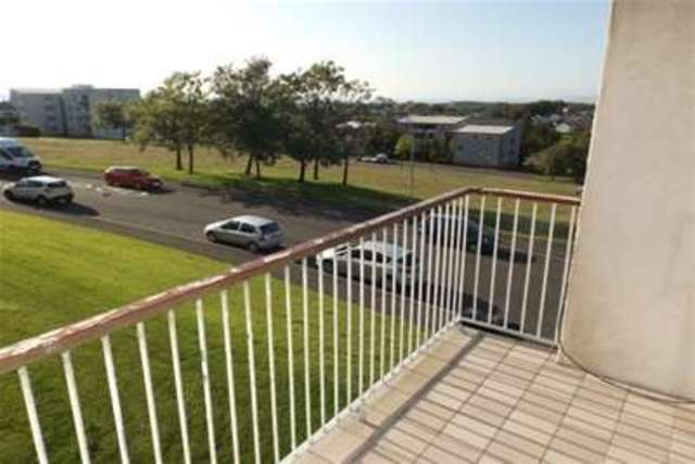  Image of 2 bedroom Flat to rent in Owen Avenue East Kilbride Glasgow G75 at Glasgow, G75 9DB