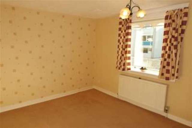  Image of 2 bedroom Flat to rent in Owen Avenue East Kilbride Glasgow G75 at Glasgow, G75 9DB