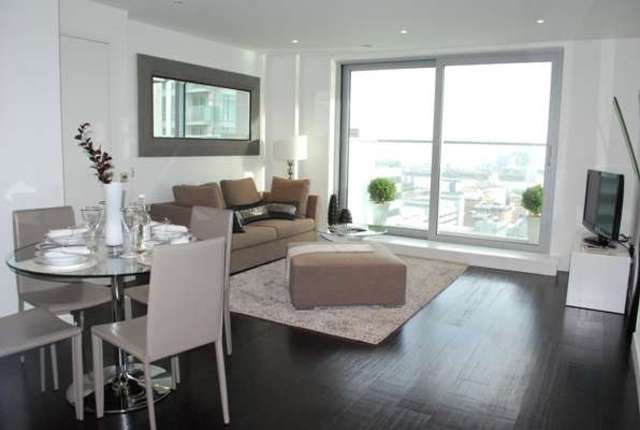  Image of 1 bedroom Detached house to rent in Pan Peninsula Square London E14 at Canary Wharf, E14 9HG
