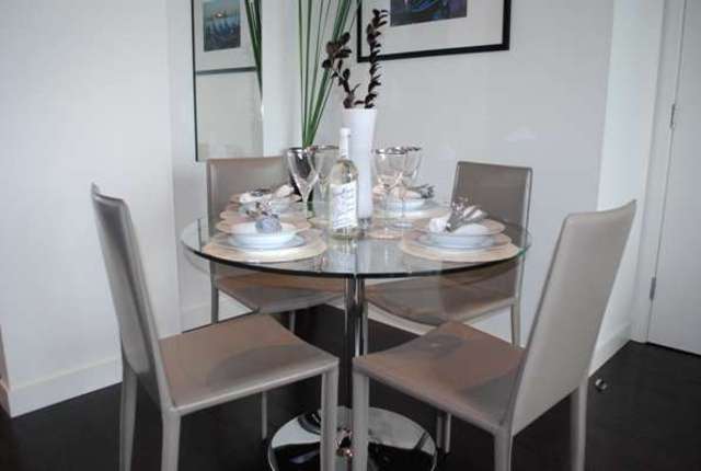  Image of 1 bedroom Detached house to rent in Pan Peninsula Square London E14 at Canary Wharf, E14 9HG
