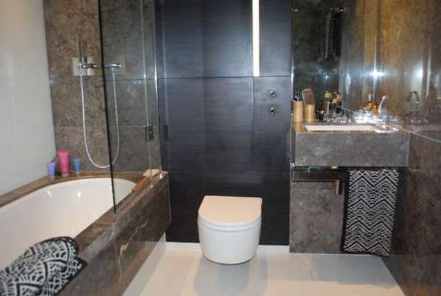  Image of 1 bedroom Detached house to rent in Pan Peninsula Square London E14 at Canary Wharf, E14 9HG