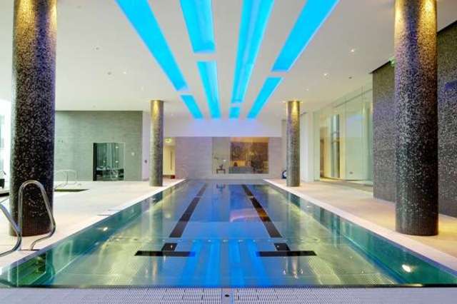  Image of Flat to rent in Pan Peninsula Square London E14 at Canary Wharf  London, E14 9HN