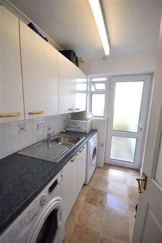  Image of 4 bedroom Detached house to rent in Panorama Road Sandbanks Poole BH13 at Poole, BH13 7RE