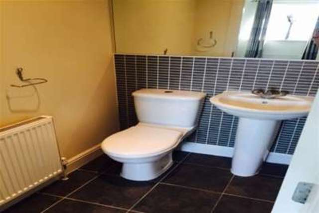  Image of 2 bedroom Flat to rent in Park Holme Court Hamilton ML3 at Hamilton, ML3 0FB