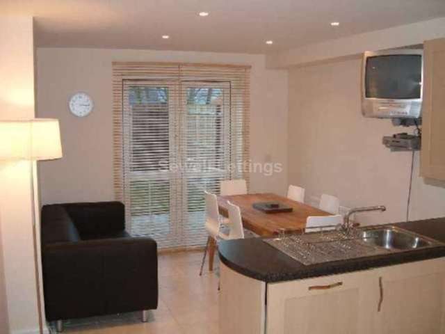  Image of 1 bedroom House Share to rent in Pascal Crescent Shinfield Reading RG2 at Pascal Crescent  Reading, RG2 9FP