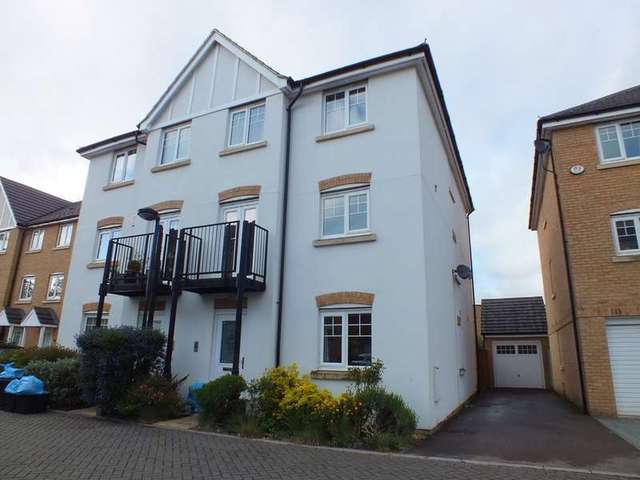  Image of 1 bedroom Detached house to rent in Pascal Crescent Shinfield Reading RG2 at Shinfield Reading Berkshire, RG2 9FP