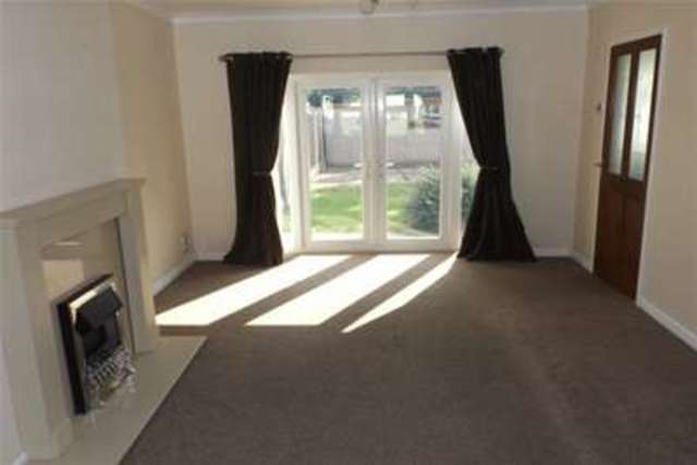  Image of 3 bedroom Semi-Detached house to rent in Pilgrim Way Pentre Maelor Wrexham LL13 at Wrexham, LL13 9RA