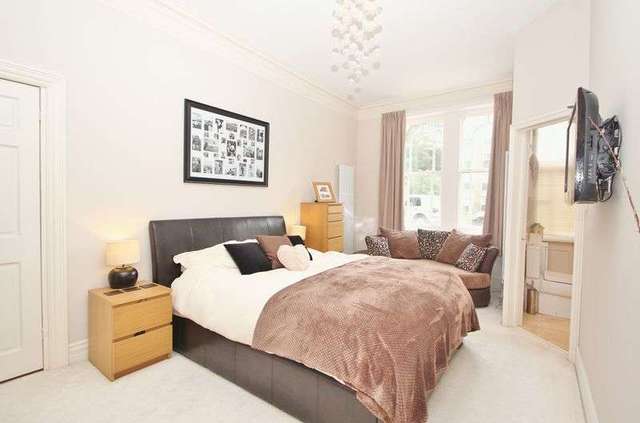  Image of 3 bedroom Flat for sale in Pine Tree Glen Westbourne Bournemouth BH4 at Pine Tree Glen  Bournemouth, BH4 9EJ