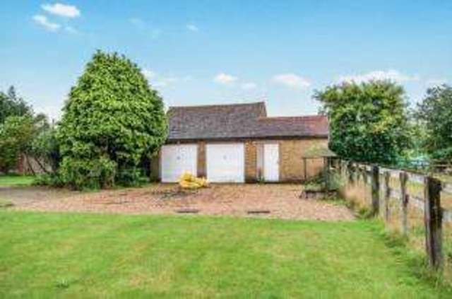  Image of 5 bedroom Detached house for sale in Pond Farm Road Borden Sittingbourne ME9 at Borden Sittingbourne Borden, ME9 8LJ
