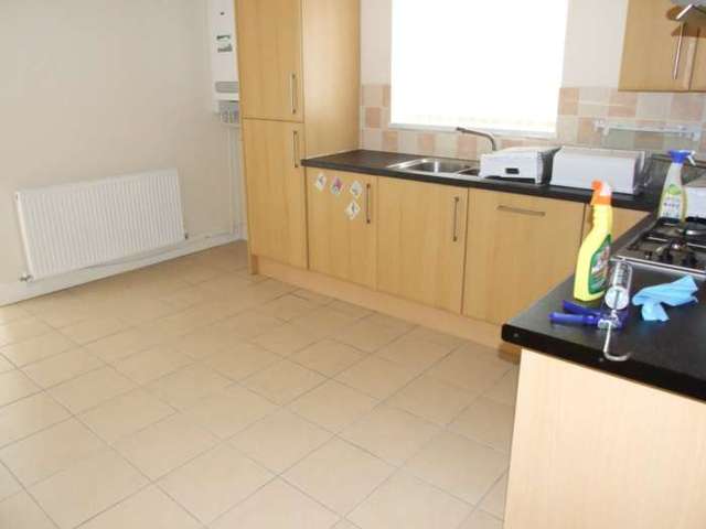  Image of 2 bedroom Flat to rent in Princes Street Cardiff CF24 at Princes Street Roath Cardiff, CF24 3PR