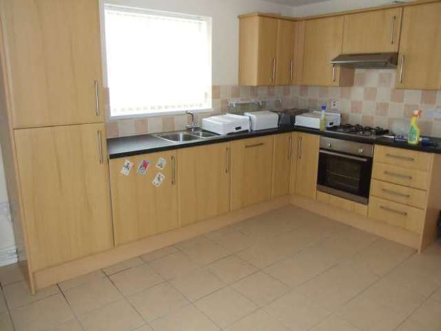  Image of 2 bedroom Flat to rent in Princes Street Cardiff CF24 at Princes Street Roath Cardiff, CF24 3PR