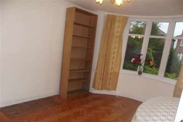  Image of 3 bedroom Detached house to rent in Ranelagh Grove Nottingham NG8 at Nottingham, NG8 1HS