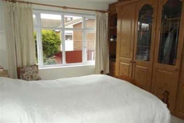 Image of 3 bedroom Detached house to rent in Ranelagh Grove Nottingham NG8 at Nottingham, NG8 1HS