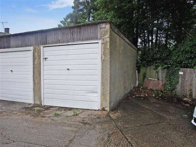  Image of Detached house for sale in Raymond Avenue Canterbury CT1 at Canterbury Kent Canterbury, CT1 3JY