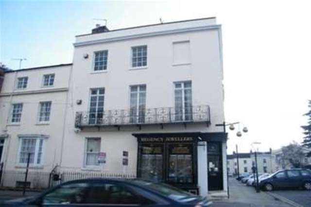  Image of 2 bedroom Flat to rent in Regent Street Leamington Spa CV32 at Leamington Spa, CV32 5HQ