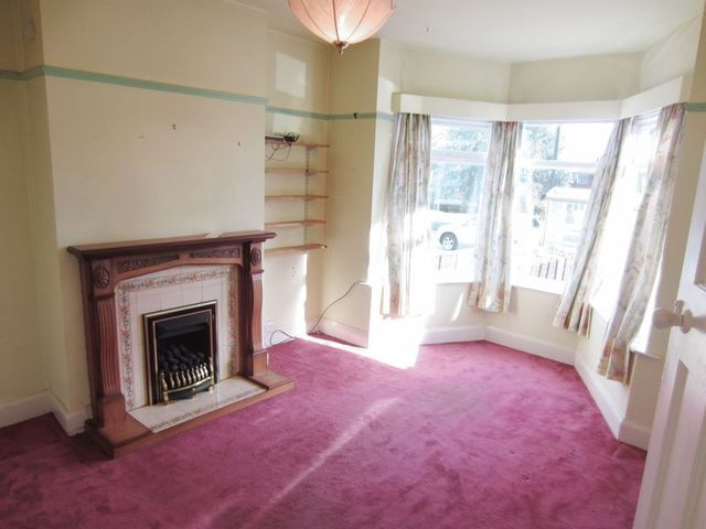  Image of 3 bedroom Semi-Detached house to rent in Ridgacre Road Quinton Birmingham B32 at Ridgacre Road Quinton Birmingham, B32 2TL