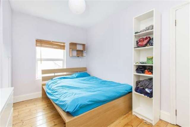  Image of 2 bedroom Flat for sale in Rommany Road London SE27 at London, SE27 9PX