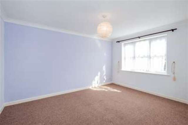  Image of 2 bedroom Flat to rent in Adur Close Gosport PO12 at Gosport, PO12 3EY