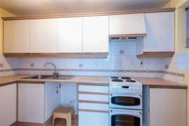  Image of 2 bedroom Flat to rent in Adur Close Gosport PO12 at Gosport, PO12 3EY