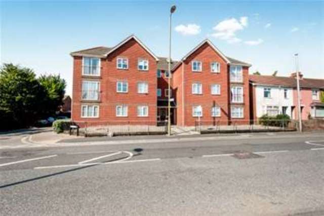  Image of 2 bedroom Flat to rent in Adur Close Gosport PO12 at Gosport, PO12 3EY