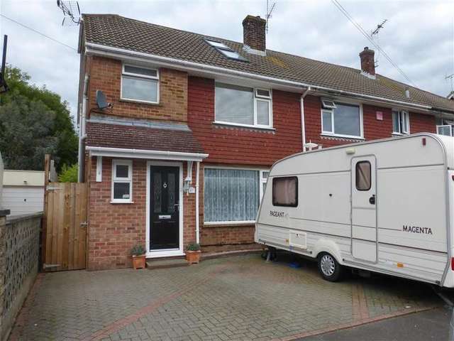  Image of 4 bedroom End of Terrace for sale in Rowlands Avenue Waterlooville PO7 at Waterlooville Hampshire Waterlooville, PO7 7RU