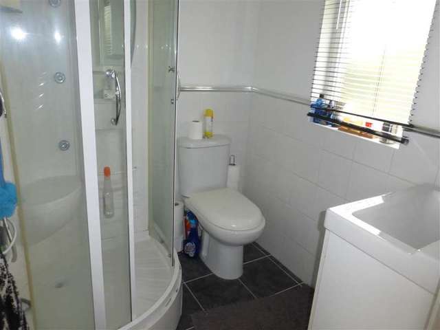  Image of 4 bedroom End of Terrace for sale in Rowlands Avenue Waterlooville PO7 at Waterlooville Hampshire Waterlooville, PO7 7RU