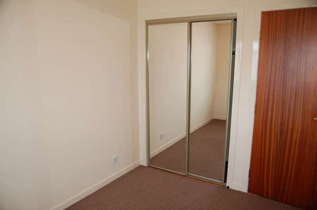  Image of 1 bedroom Flat to rent in Russell Street Johnstone PA5 at Russell Street  Johnstone, PA5 8EZ