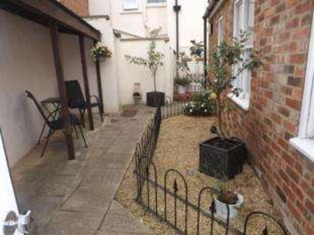  Image of 1 bedroom Flat for sale in Sandford Street Cheltenham GL53 at Cheltenham Gloucestershire Leck-hampton, GL53 7JW