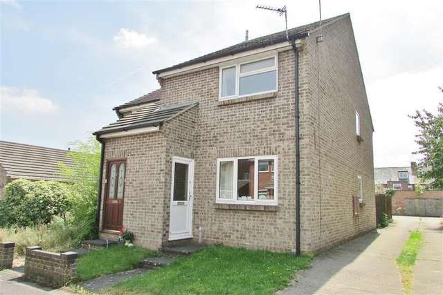  Image of 1 bedroom Flat to rent in Segsbury Road Wantage OX12 at Segsbury Road  Wantage, OX12 9XU