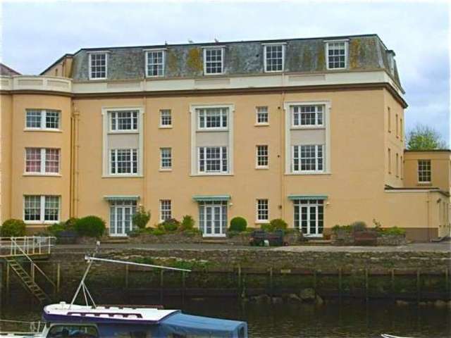  Image of 2 bedroom Apartment to rent in Bridgetown Totnes TQ9 at Bridgetown  Totnes, TQ9 5AA