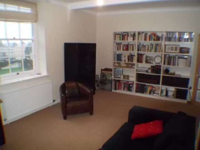  Image of 2 bedroom Apartment to rent in Bridgetown Totnes TQ9 at Bridgetown  Totnes, TQ9 5AA