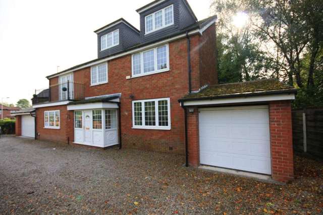  Image of 5 bedroom Detached house for sale in Sheepfoot Lane Prestwich Manchester M25 at Sheepfoot Lane Prestwich Manchester, M25 0BP