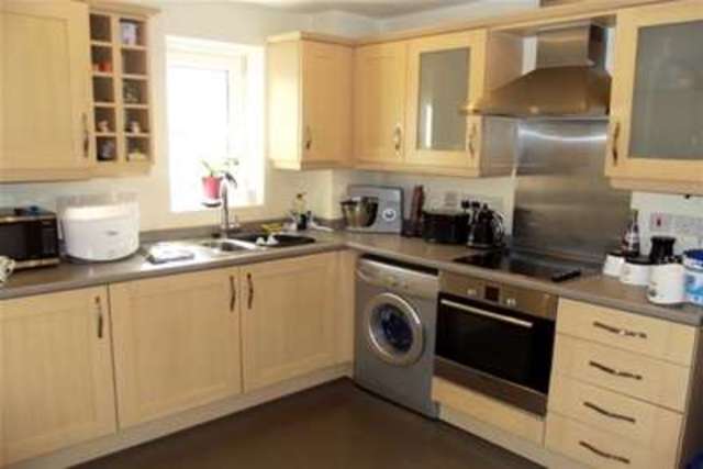  Image of 2 bedroom Flat to rent in Shottery Close Redditch B98 at Redditch, B98 0GE