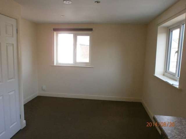  Image of Studio flat to rent in Silver Street Whitwick Coalville LE67 at Whitwick, LE67 5ET