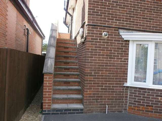  Image of Studio flat to rent in Silver Street Whitwick Coalville LE67 at Whitwick, LE67 5ET