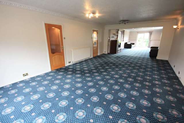  Image of 6 bedroom Detached house for sale in Simister Lane Prestwich Manchester M25 at Simister Lane Prestwich Manchester, M25 2SU