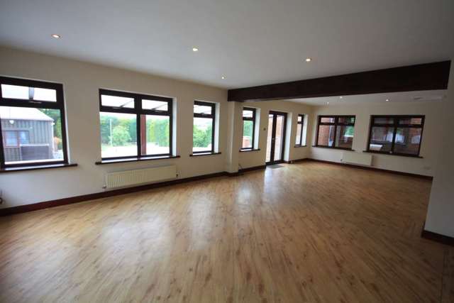  Image of 6 bedroom Detached house for sale in Simister Lane Prestwich Manchester M25 at Simister Lane Prestwich Manchester, M25 2SU