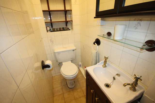  Image of 6 bedroom Detached house for sale in Simister Lane Prestwich Manchester M25 at Simister Lane Prestwich Manchester, M25 2SU