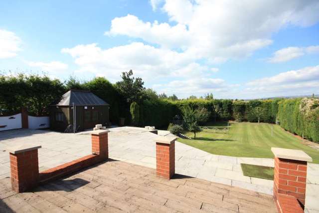  Image of 6 bedroom Detached house for sale in Simister Lane Prestwich Manchester M25 at Simister Lane Prestwich Manchester, M25 2SU