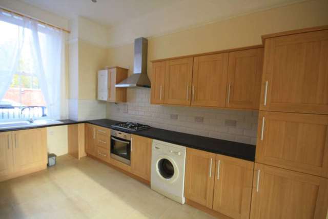  Image of 2 bedroom Apartment for sale in Smedley Lane Manchester M8 at Smedley Lane Cheetham Hill Manchester, M8 8UJ