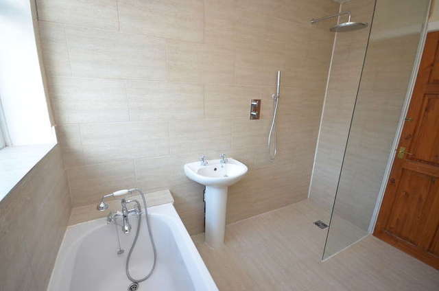  Image of 2 bedroom Terraced house to rent in Snape Street Darwen BB3 at Darwen Lancashire, BB3 1EN