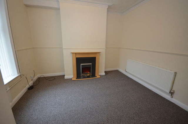  Image of 2 bedroom Terraced house to rent in Snape Street Darwen BB3 at Darwen Lancashire, BB3 1EN