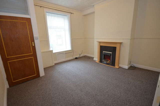  Image of 2 bedroom Terraced house to rent in Snape Street Darwen BB3 at Darwen Lancashire, BB3 1EN