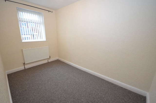  Image of 2 bedroom Terraced house to rent in Snape Street Darwen BB3 at Darwen Lancashire, BB3 1EN