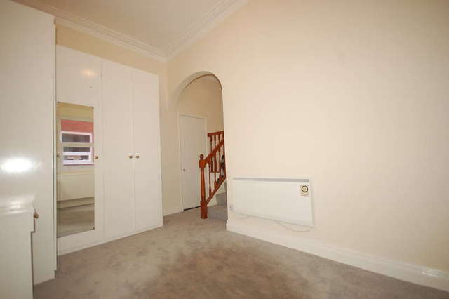  Image of 1 bedroom Flat to rent in South Promenade St. Annes Lytham St. Annes FY8 at Lytham St Annes Lancashire, FY8 1NP