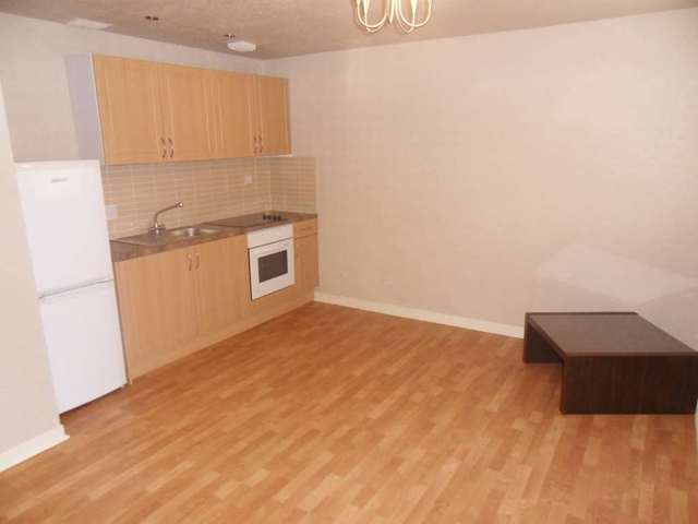  Image of 1 bedroom Flat to rent in South William Street Johnstone PA5 at South William Street  Johnstone, PA5 8PA