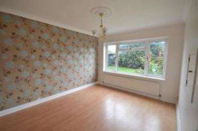  Image of 4 bedroom Detached house for sale in Plymtree Southend-on-Sea SS1 at Thorpe Bay Essex Thorpe Bay, SS1 3RA